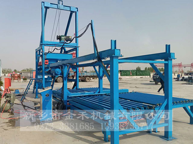 小型預制塊生產(chǎn)線真機圖 小型預制塊生產(chǎn)線真機圖